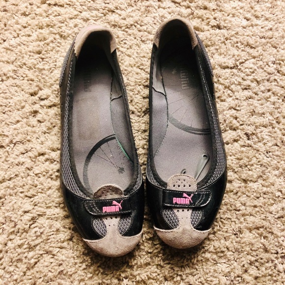puma black flats